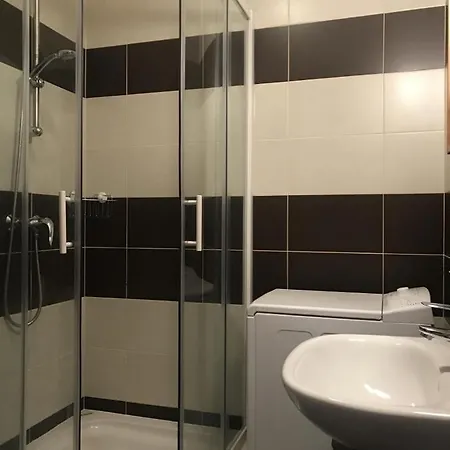 Minerva Apartman 5.1 * Pecs
